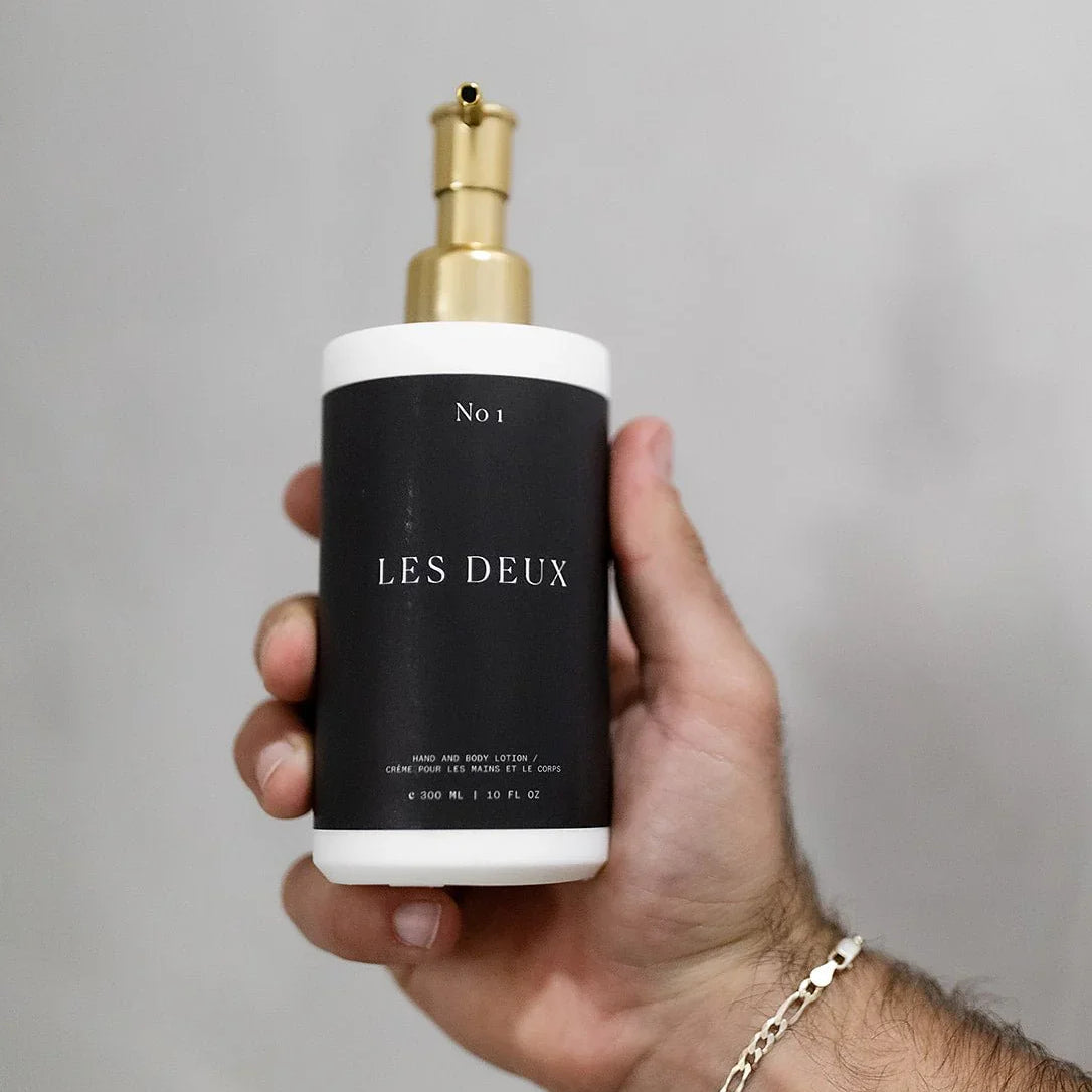 No. 1 - Bois Sacré Body Wash - Les Deux Fragrances