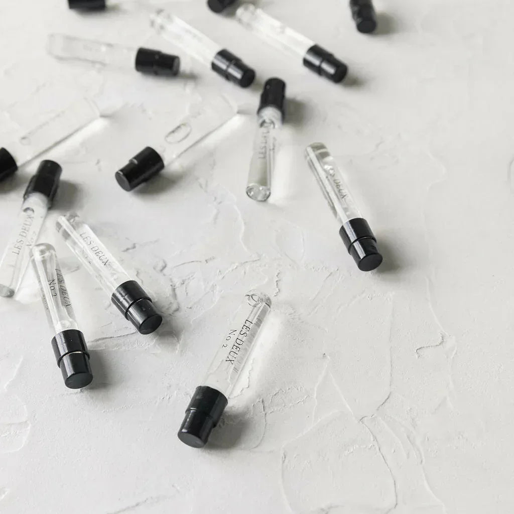 No. 1 - Bois Sacré - Incense, Cedarwood, Oud, Jasmine - Les Deux Fragrances