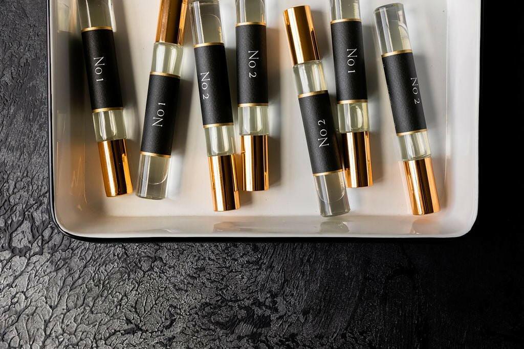 No. 1 - Bois Sacré Roll On Perfume Oil - Les Deux Fragrances