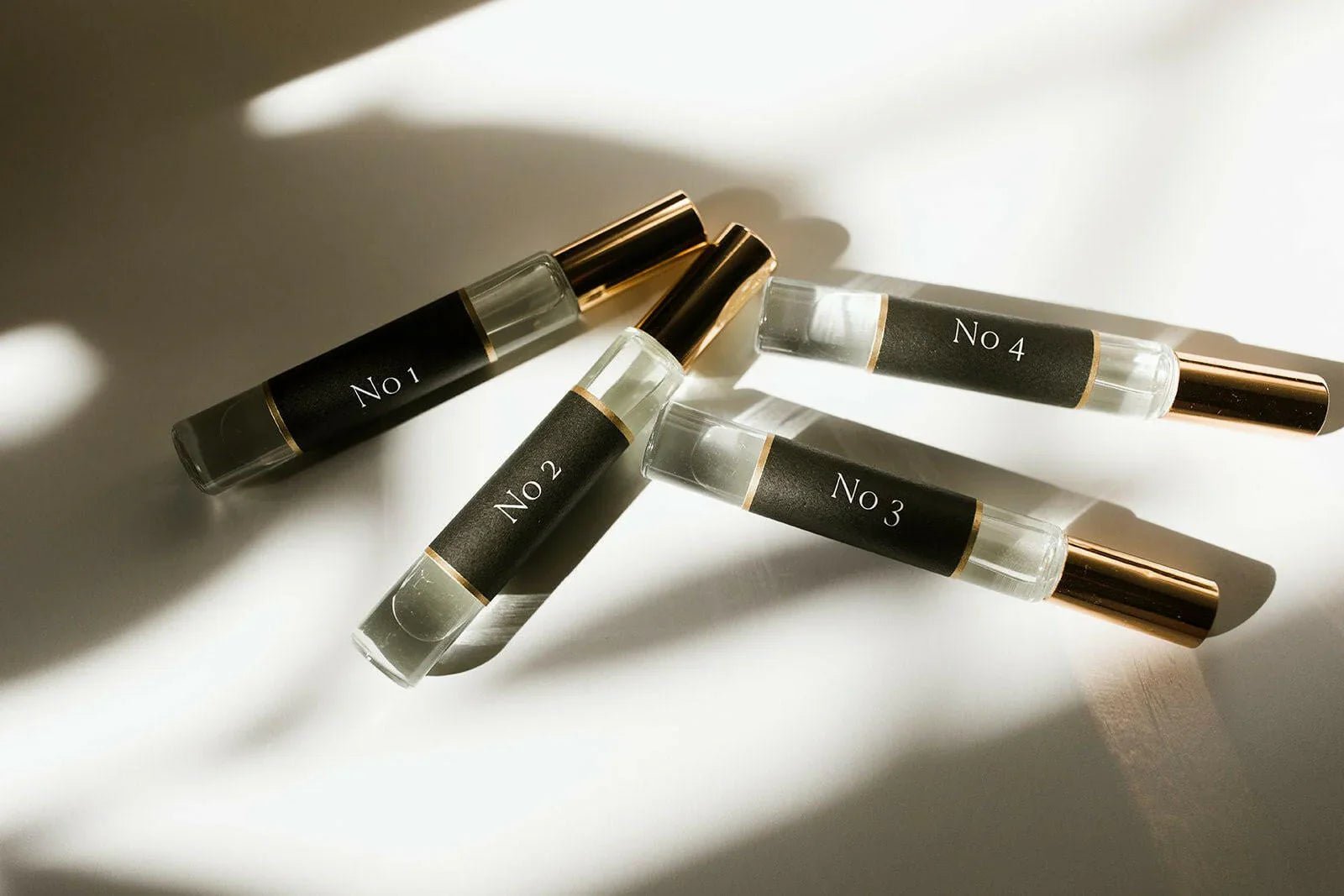 No. 3 - Brume Ardente Roll On Perfume Oil - Les Deux Fragrances