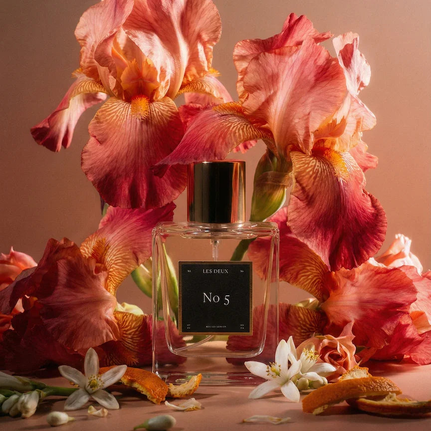 No. 5 - Fleur Silencieuse Perfume - Les Deux Fragrances